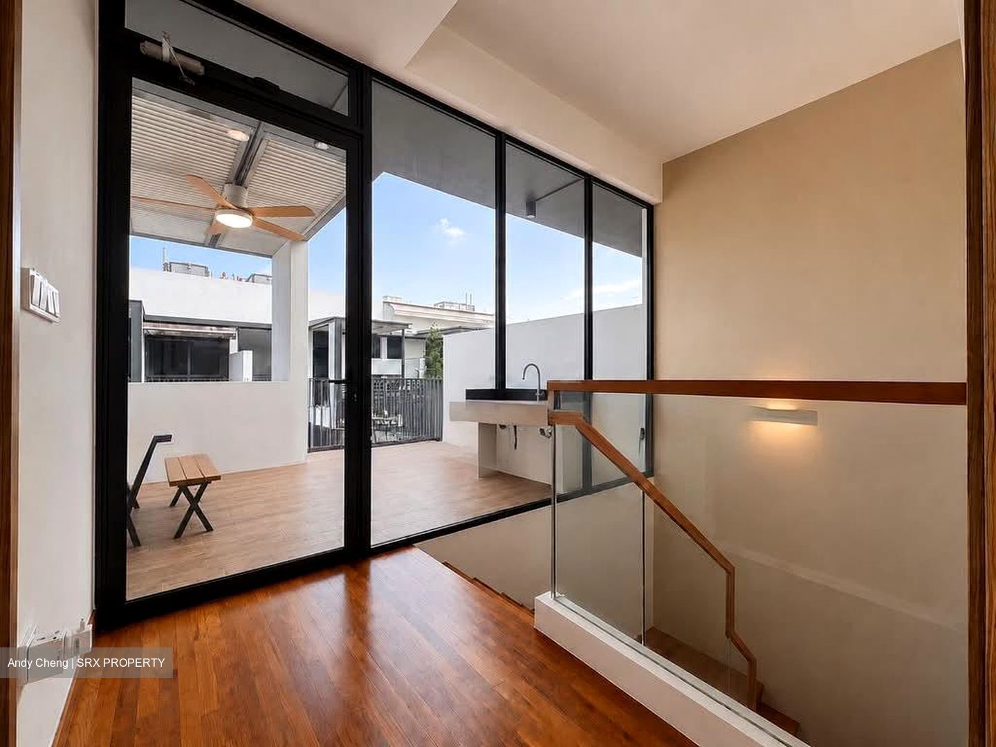 Alana (D28), Terrace #604297621